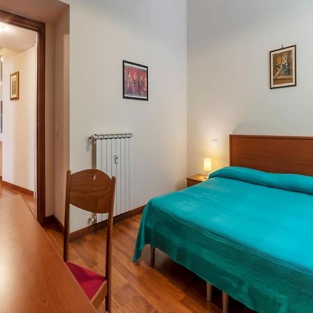 Piazza Re Di Roma Apartment ภายนอก รูปภาพ