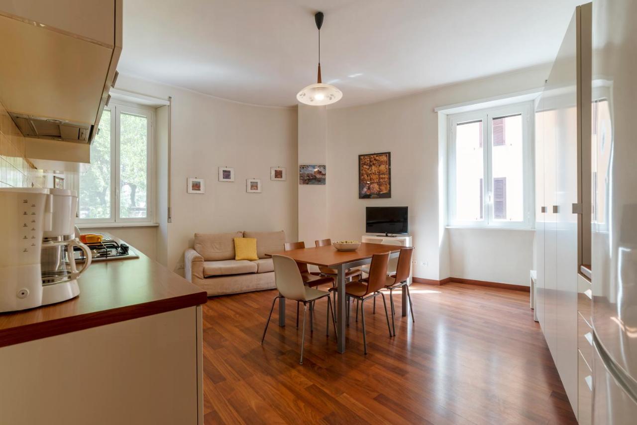 Piazza Re Di Roma Apartment ภายนอก รูปภาพ