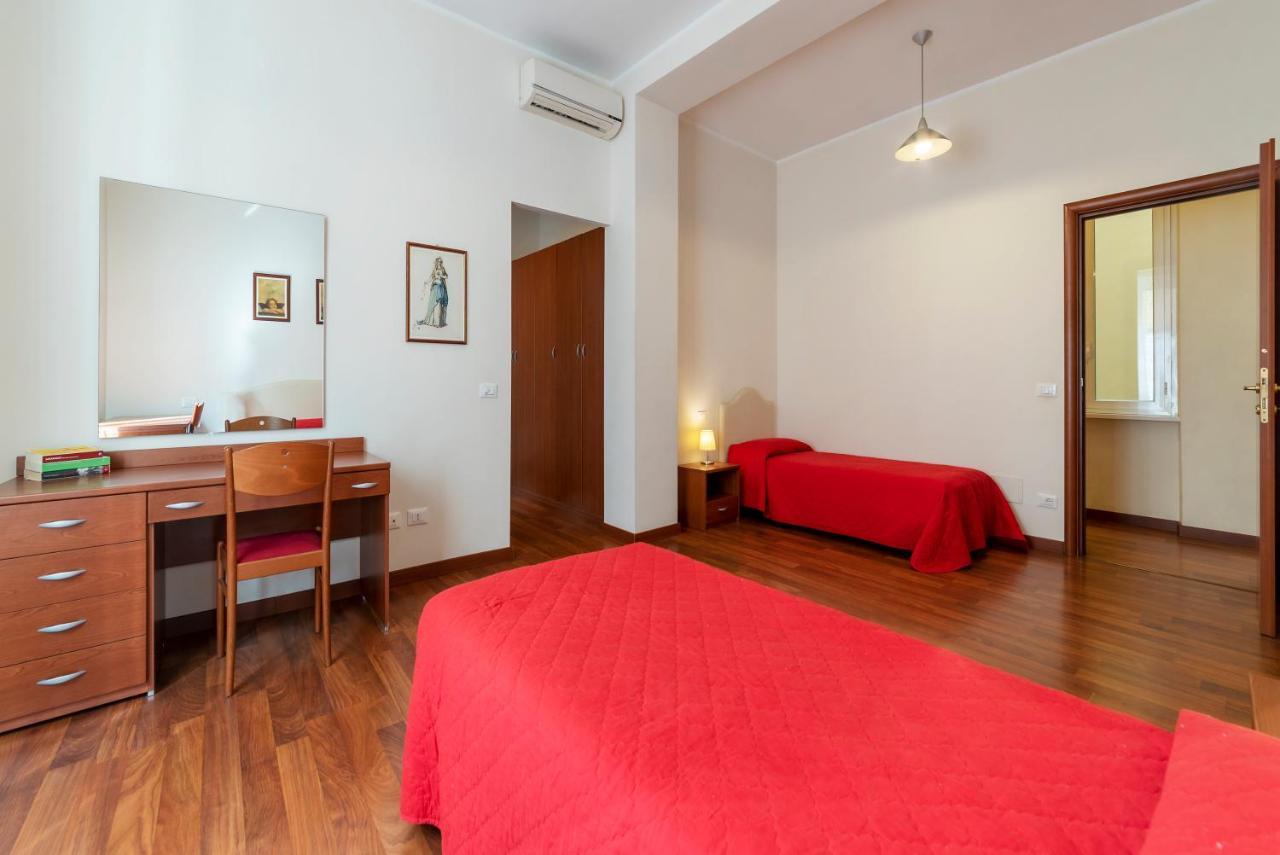 Piazza Re Di Roma Apartment ภายนอก รูปภาพ
