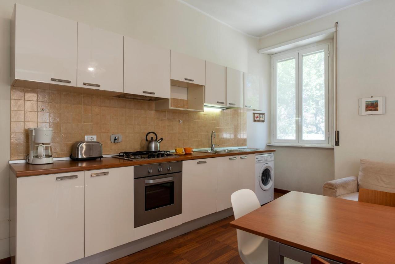 Piazza Re Di Roma Apartment ภายนอก รูปภาพ